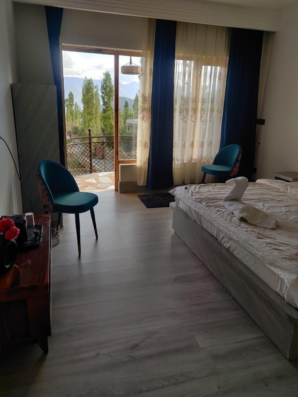 The Morning Sky Hotel Leh Exterior photo